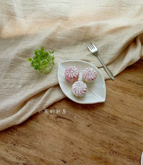 冰皮月饼(附奶黄馅做法)