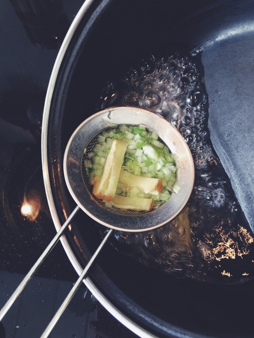 宝宝辅食-中式番茄牛肉酱拌面的做法图解3