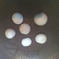 暖心暖胃，简单味美的口蘑鲜虾面的做法图解4