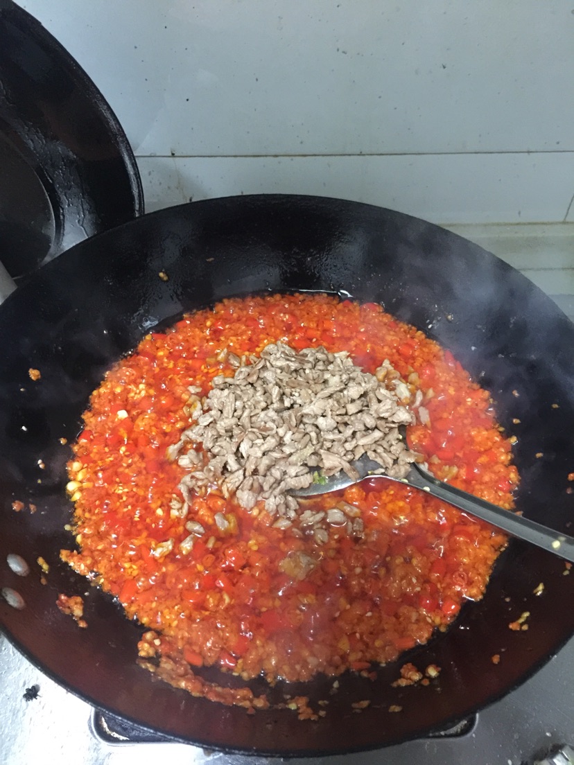 密制香辣牛肉酱的做法图解12