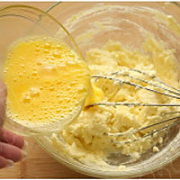 菠萝芝士蛋糕的做法图解2