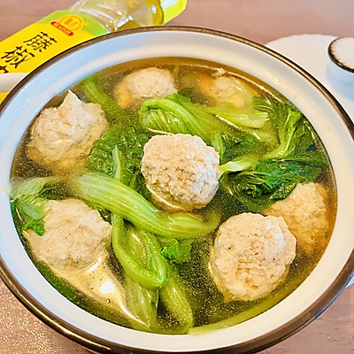 小白菜鸡肉丸子汤