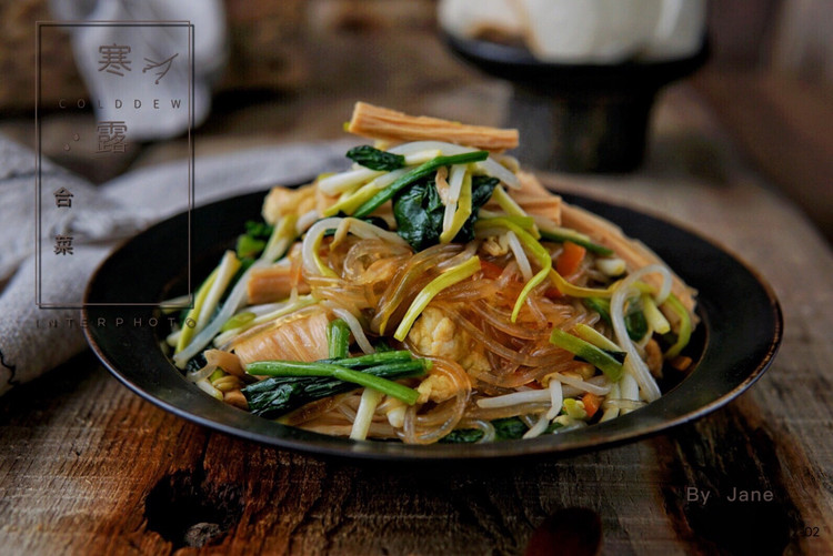 一道菜，满足全家人的喜好“炒合菜”的做法