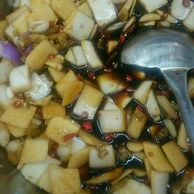 酱泡萝卜皮