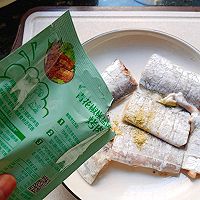 #天猫美味妙妙屋#空气炸锅烤带鱼的做法图解3