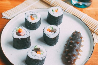 简单美味-海参寿司