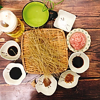 肉糜粉丝煲的做法图解1