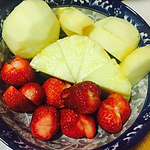 夏日特饮——草莓菠萝汁