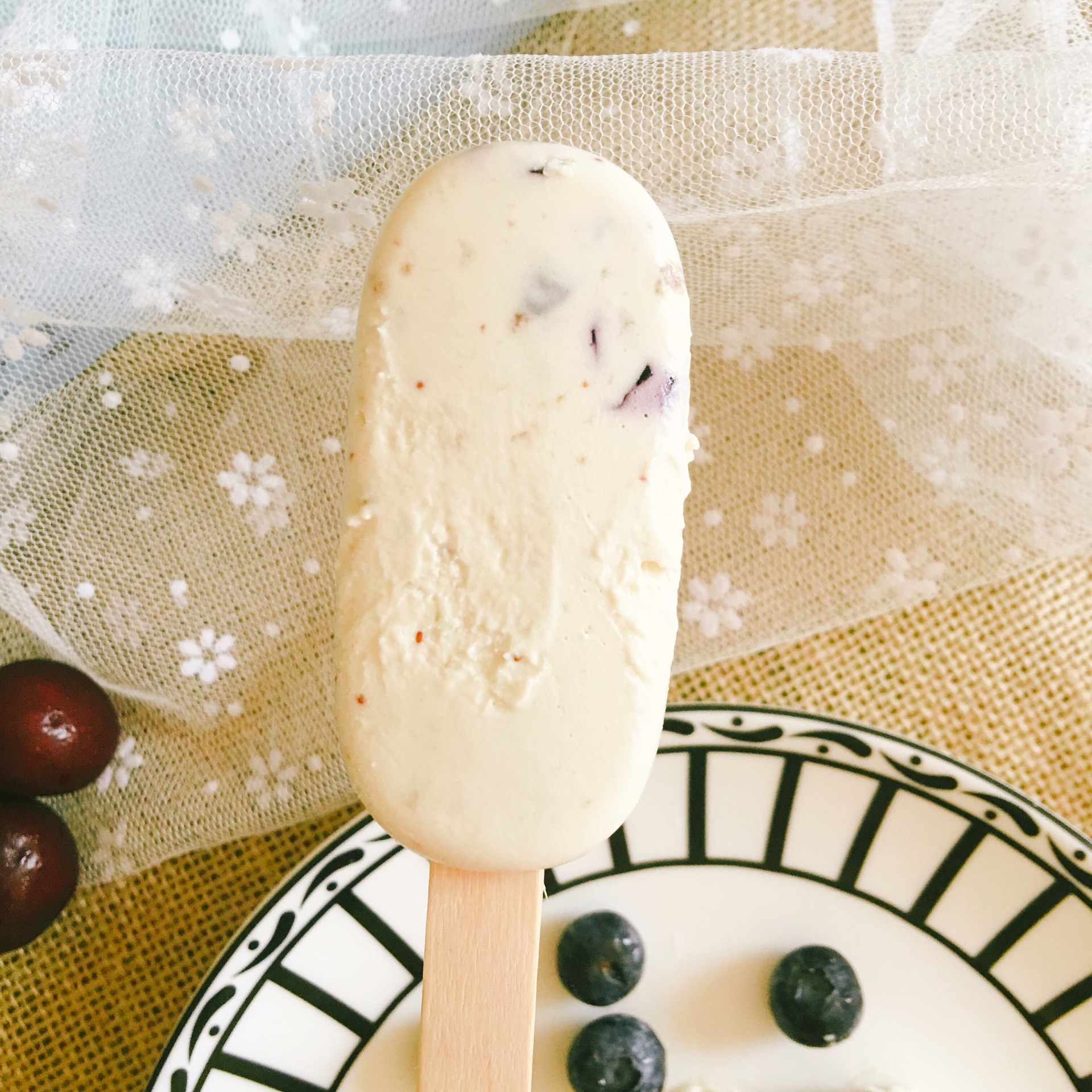 蓝莓冰淇淋图片素材-编号32045776-图行天下