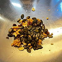 菠菜坚果色拉的做法图解3