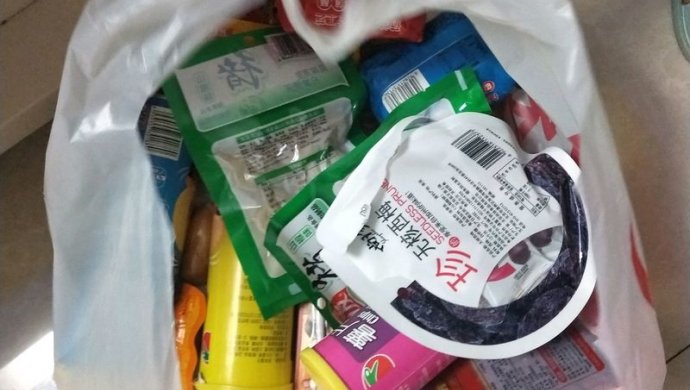 零食大润发干果小吃
