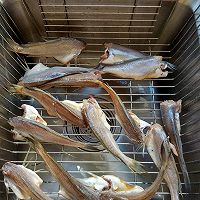 椒盐小黄鱼的做法图解1