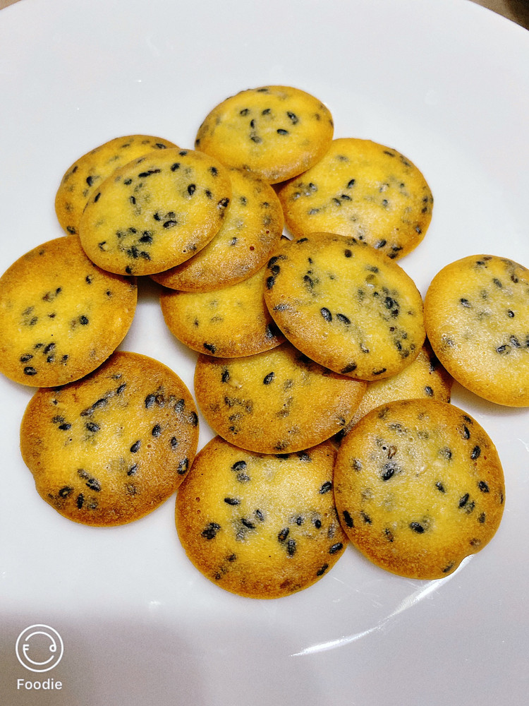 平底锅也可以做的鸡蛋芝麻小饼干的做法