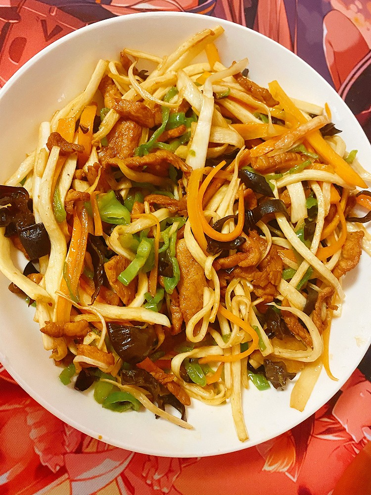 青椒茭白肉丝的做法