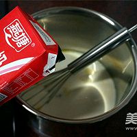 芒果班戬的做法图解3