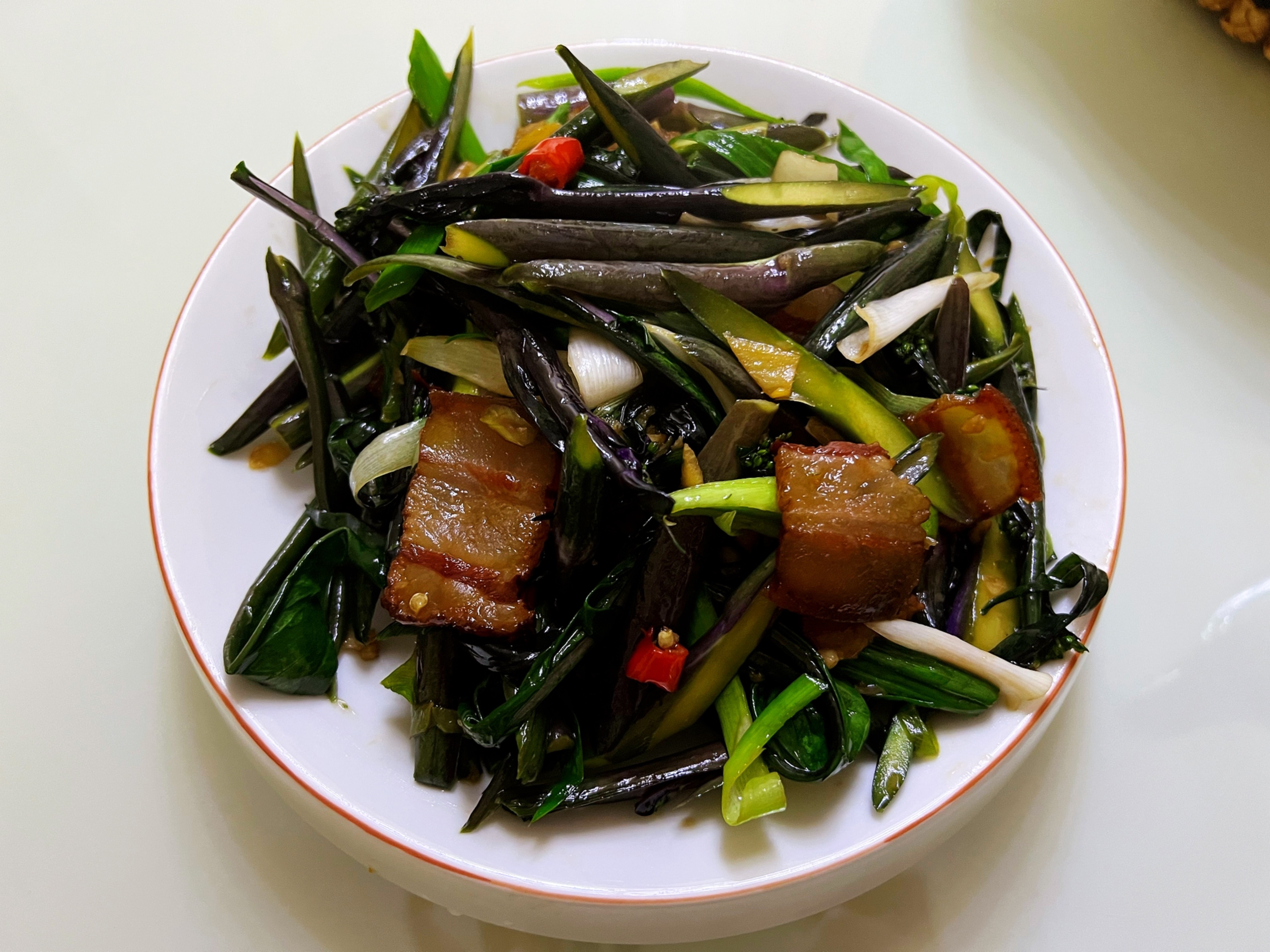 昔日皇家才能吃上的美食——爆炒红菜苔 一年只有两个月可以吃到它__万家热线-安徽门户网站