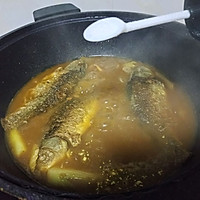 家常炖鲤鱼的做法图解7