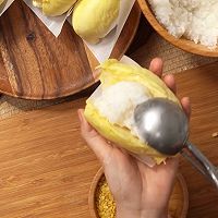 泰国甜品小吃榴莲椰汁糯米饭的做法图解8