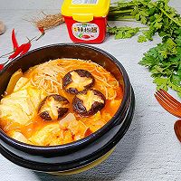 #暖冬酱在手，嗨吃部队锅#韩式辣白菜豆腐汤的做法图解12