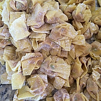 紫菜虾皮鲜肉小馄饨的做法图解2