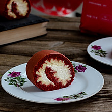 #安佳食力召集，力挺新一年#火红的红丝绒旋风蛋糕卷