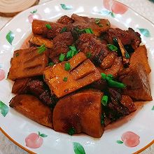 春天时令菜春笋烧肉