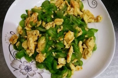 丝瓜炒鸡蛋