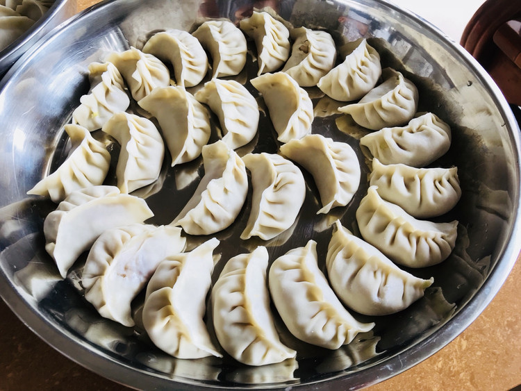 白菜饺子➕芹菜饺子的做法