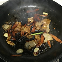 平菇炒肉的做法图解5