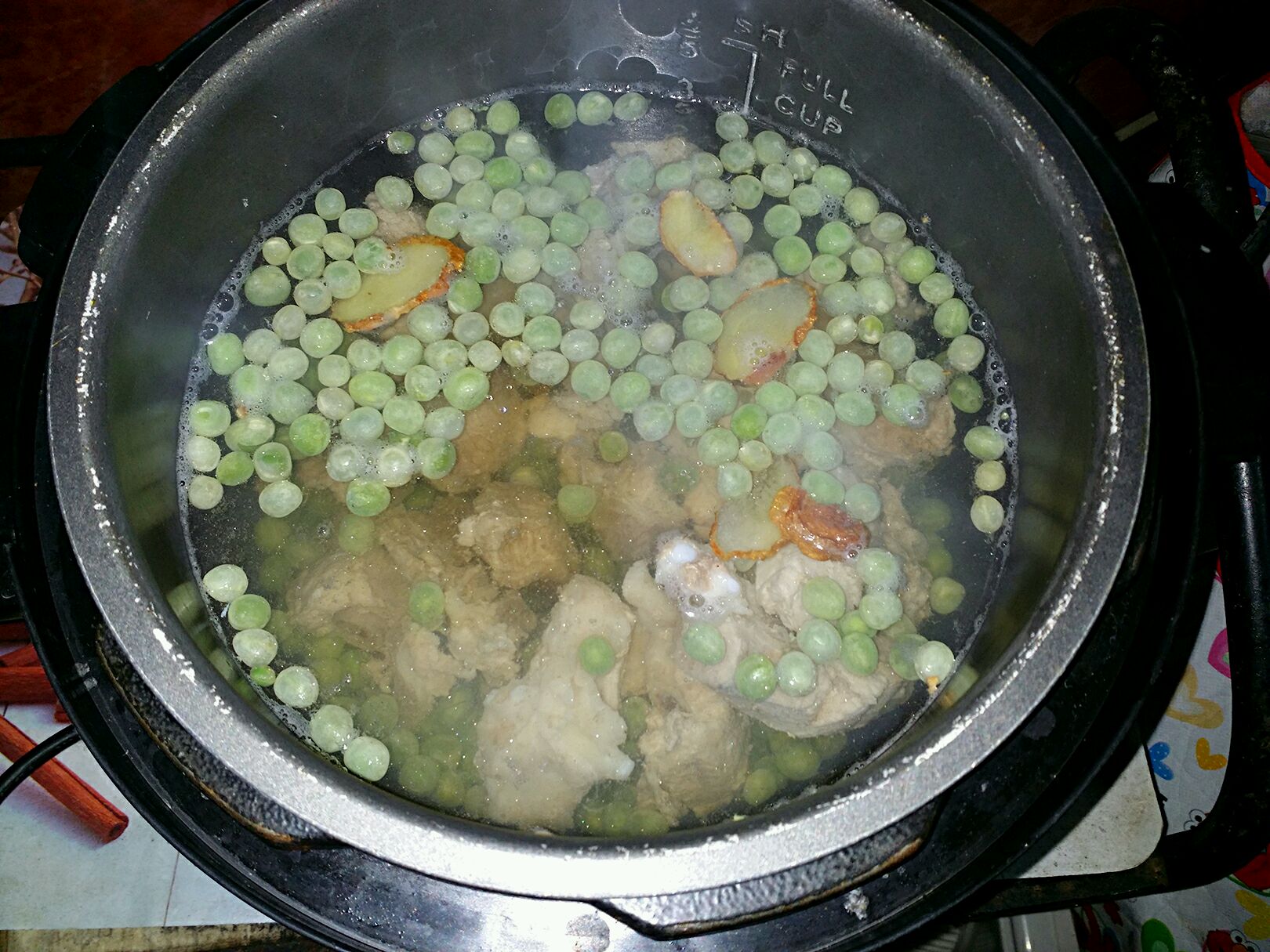 豌豆排骨汤怎么做_豌豆排骨汤的做法_蒋蒋厨房_豆果美食