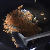 粒粒金黄的沙拉时蔬腊肠蛋炒饭的做法图解6