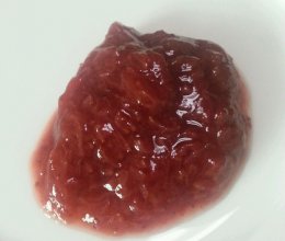 自制草莓酱及副产品草莓果汁的做法