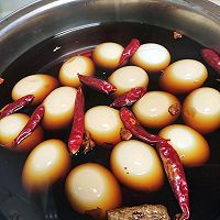 微辣茶叶蛋的做法图解4