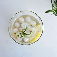 #解腻开胃就吃它#夏日解腻‼️黄皮气泡水的做法图解7