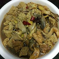 鸡腿蘑菇炖冻豆腐的做法图解10