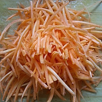 胡萝卜金针菇炒肉丝的做法图解5