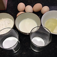 草莓戚风奶油蛋糕（8寸）的做法图解1