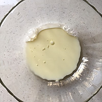戚风杯子蛋糕的做法图解1
