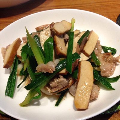 电饭煲版香干炒肉片