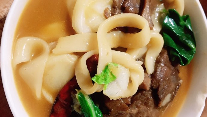 牛肉手擀面