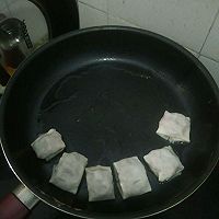 馄饨皮版水煎包的做法图解5