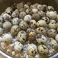 盐焗鹌鹑蛋的做法图解4