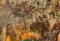 虾、鸭舌、鸭掌焖锅的做法