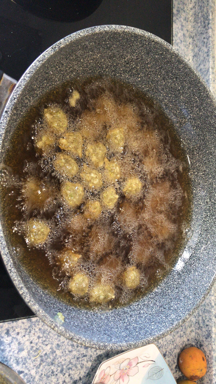 绿豆丸子的做法
