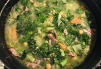 什锦浓菜汤：低碳水营养的秋季时令蔬菜汤的做法