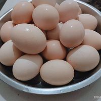 炸鸡蛋的做法图解1