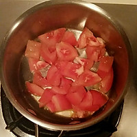 番茄浓汤乌冬的做法图解1