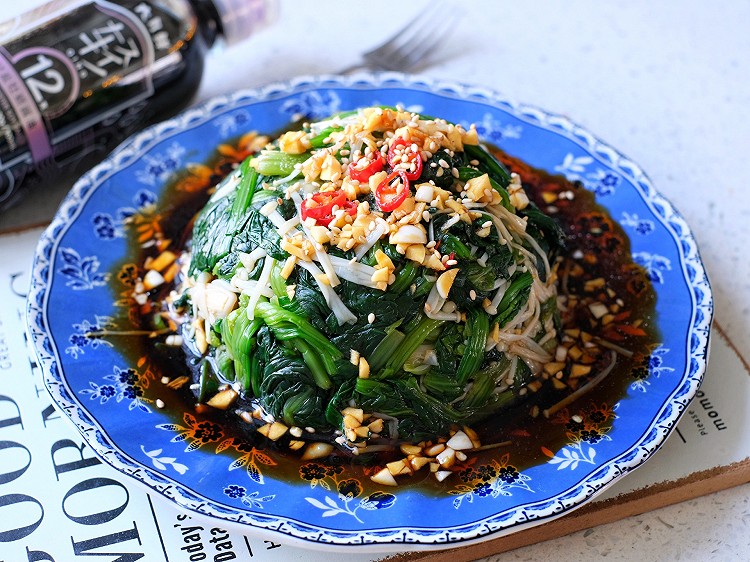 凉拌菠菜金针菇的做法