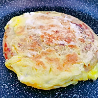 葱油饼火腿鸡蛋卷的做法图解3