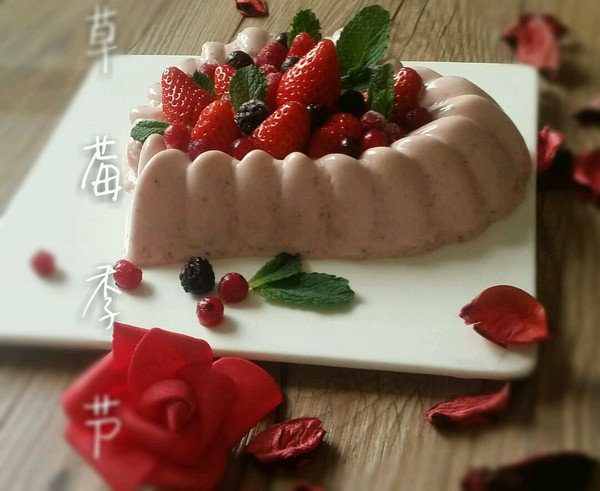 *草莓果冻*
